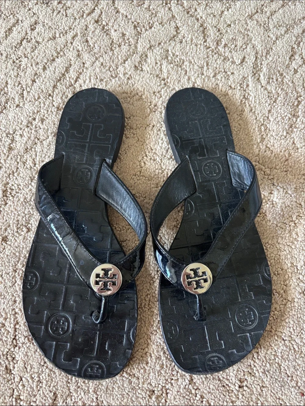 Tory Burch leather Flip-flop sandals w/ silver hardware - size 6